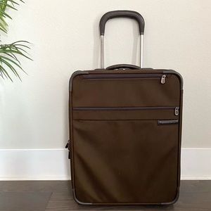 Briggs & Riley Baseline Carry-on 22" Suit Case